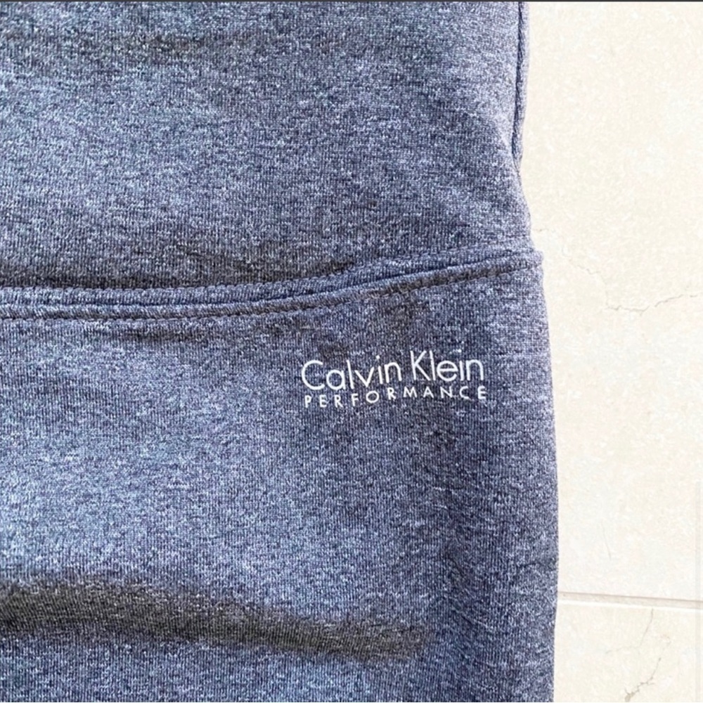 Bundle of 2 Calvin Klein Capri Crop Leggings Medium - Picture 5 of 14